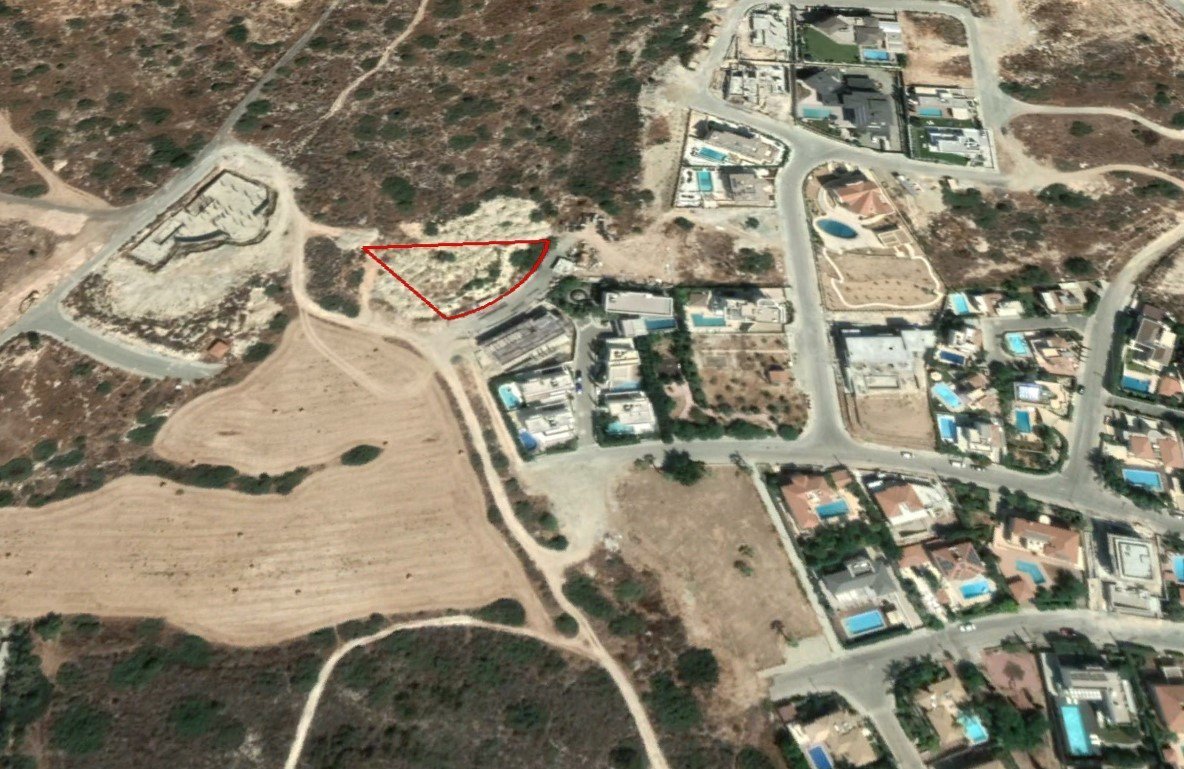 Land in Agios Tychonas, Limassol