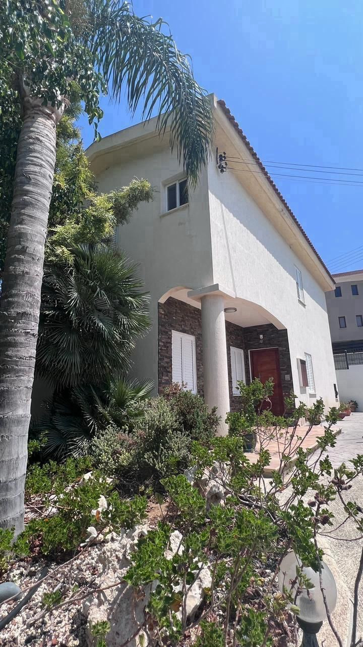 4 Bedrooms House / Villa in Pareklissia, Limassol