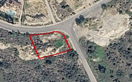 Land in Agios Tychonas, Limassol
