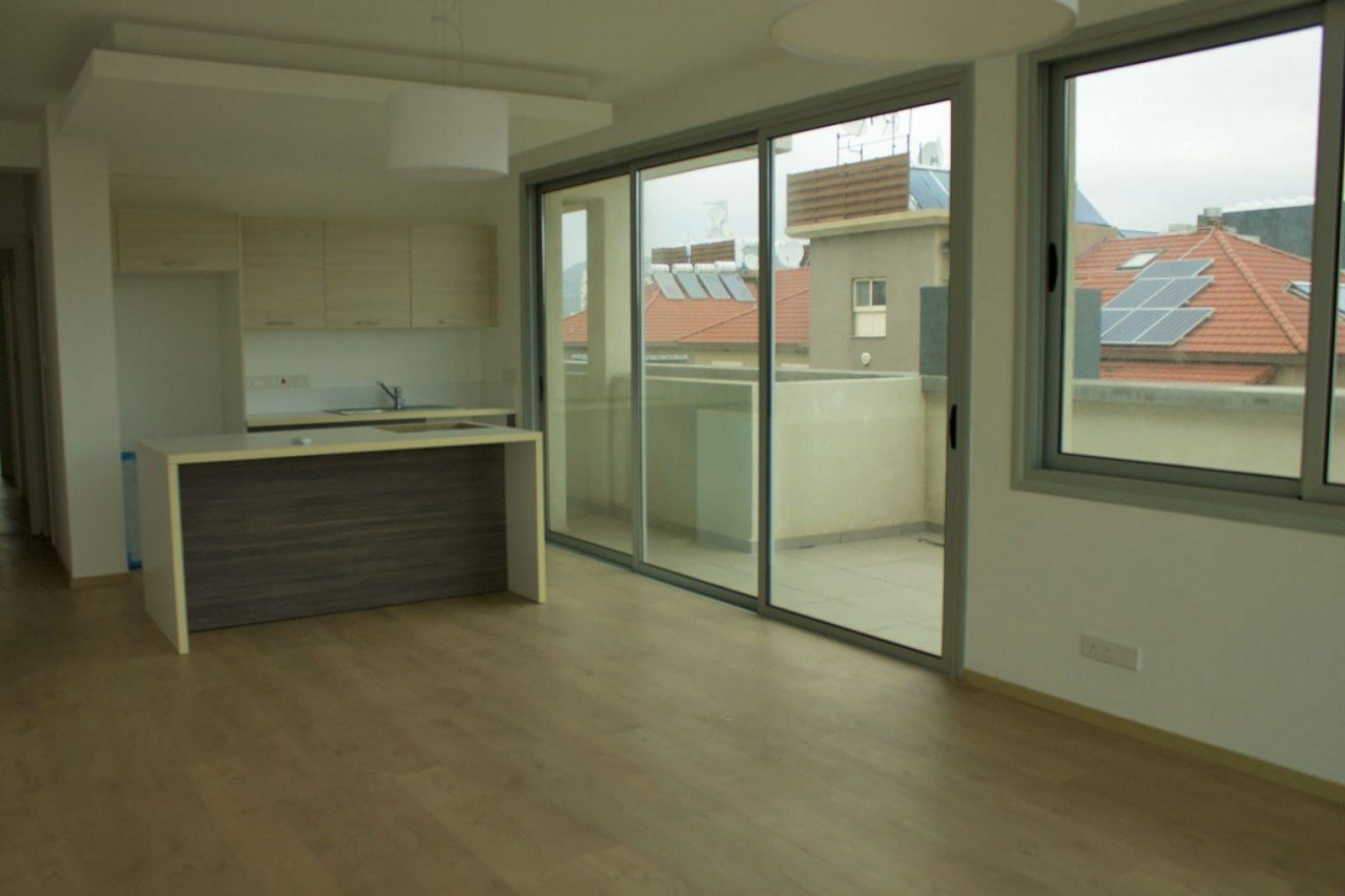 2 Bedrooms Apartment in Papas Area, Limassol