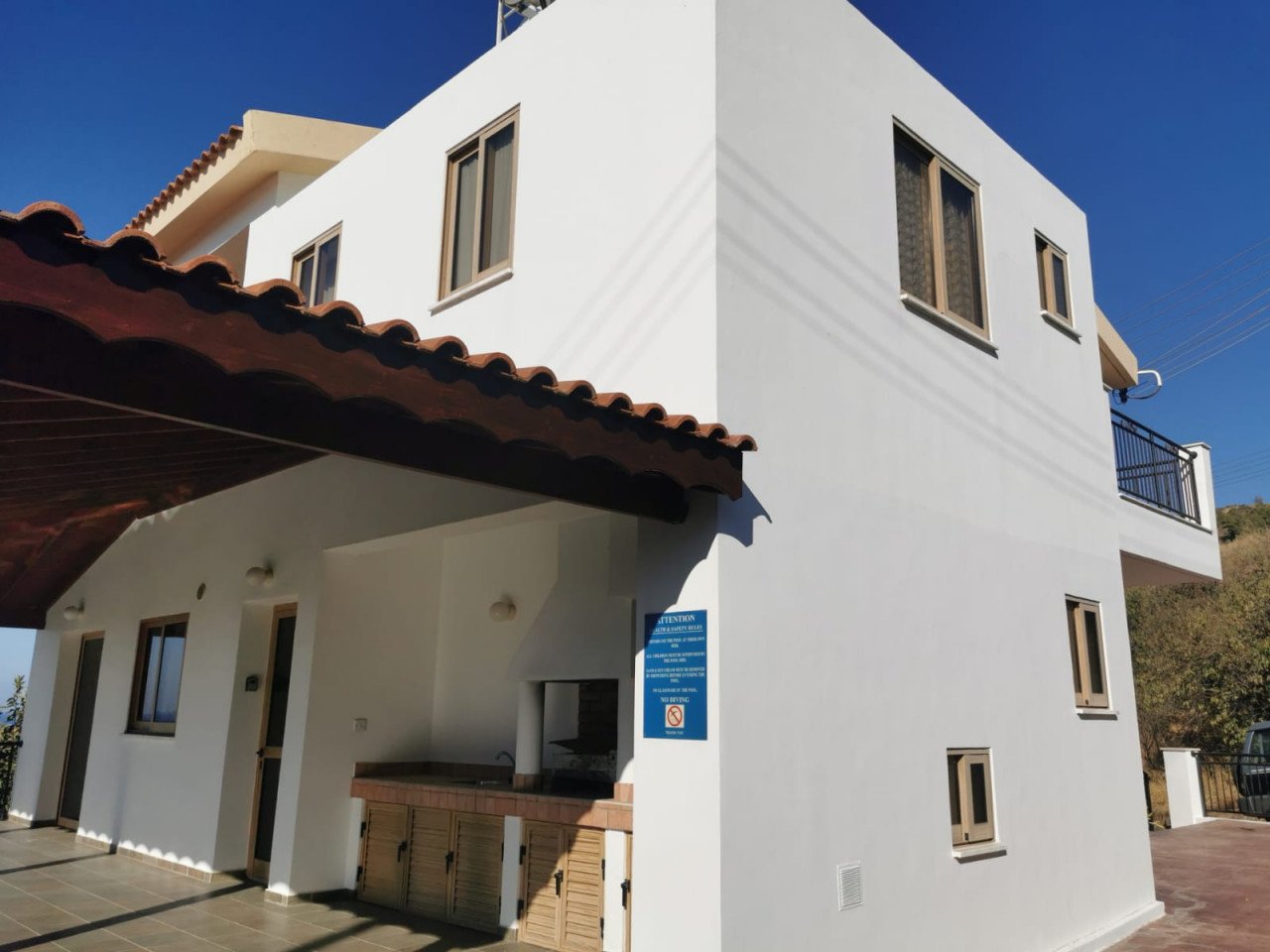 6 Bedrooms House / Villa in Pomos, Paphos