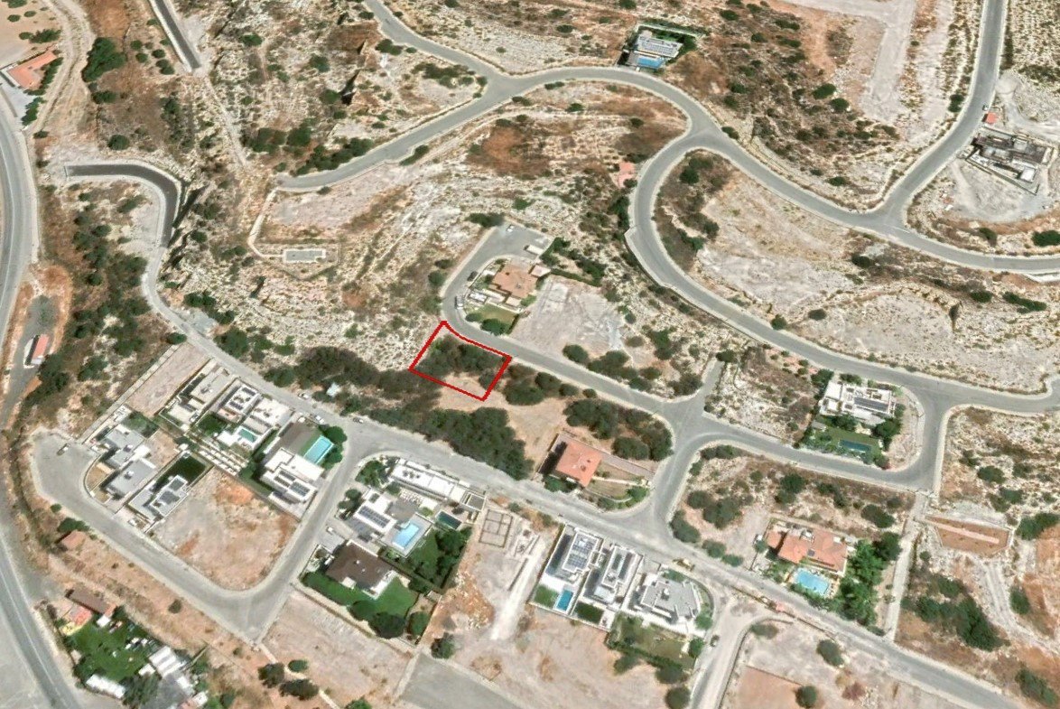 Land in Panthea, Limassol