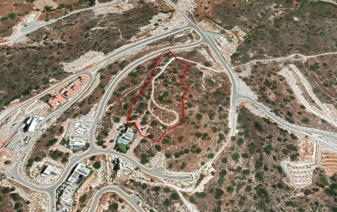 Land in Agios Tychonas, Limassol