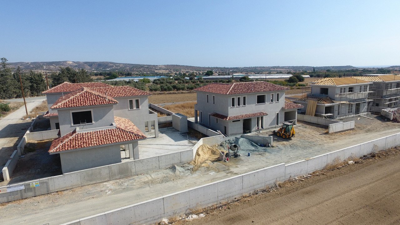3 Bedrooms House / Villa in Kalavasos, Larnaca