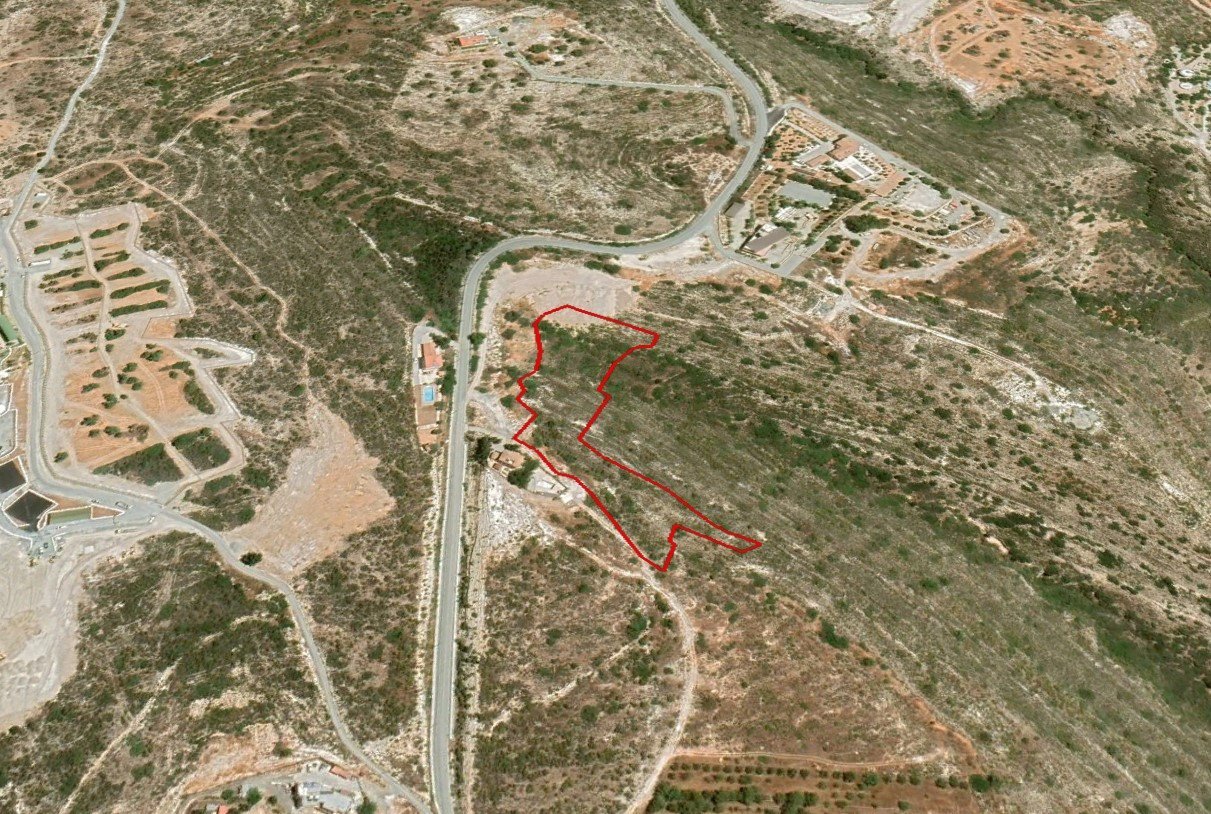 Land in Mathikoloni, Limassol