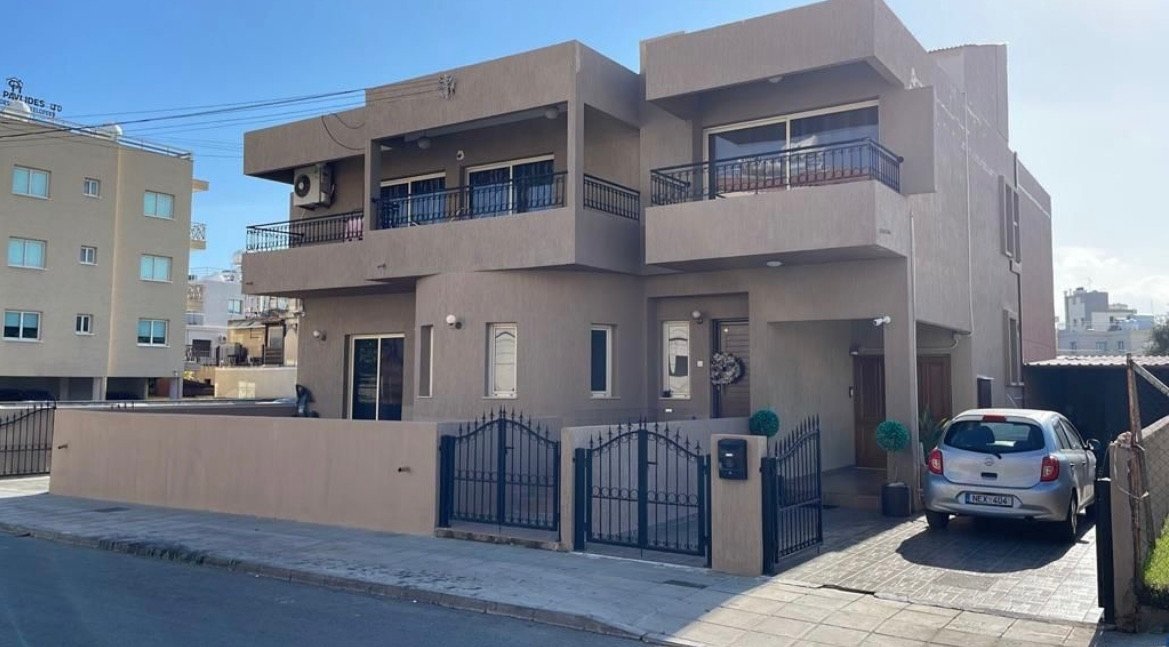 3 Bedrooms House / Villa in Omonoias, Limassol