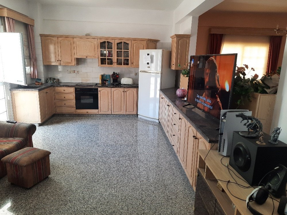 4 Bedrooms House / Villa in Livadia, Larnaca