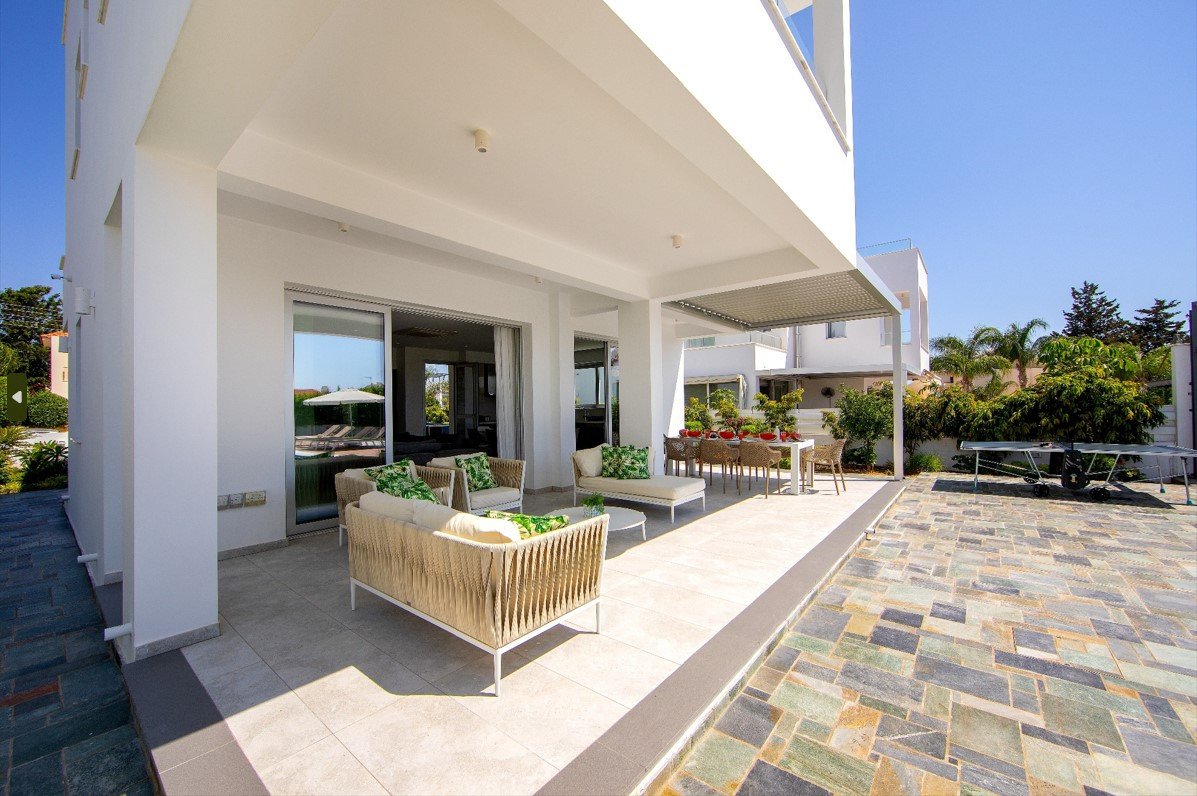 4 Bedrooms House / Villa in Protaras, Famagusta