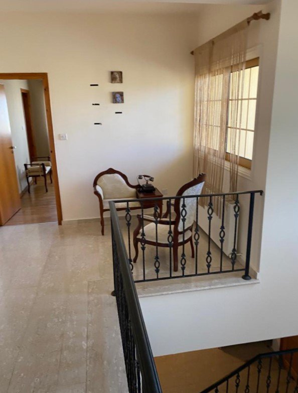 7 Bedrooms House / Villa in Oroklini, Larnaca