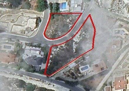 Land in Agios Tychonas, Limassol