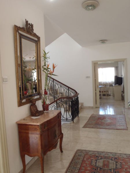 4 Bedrooms House / Villa in Agios Nikolaos, Limassol