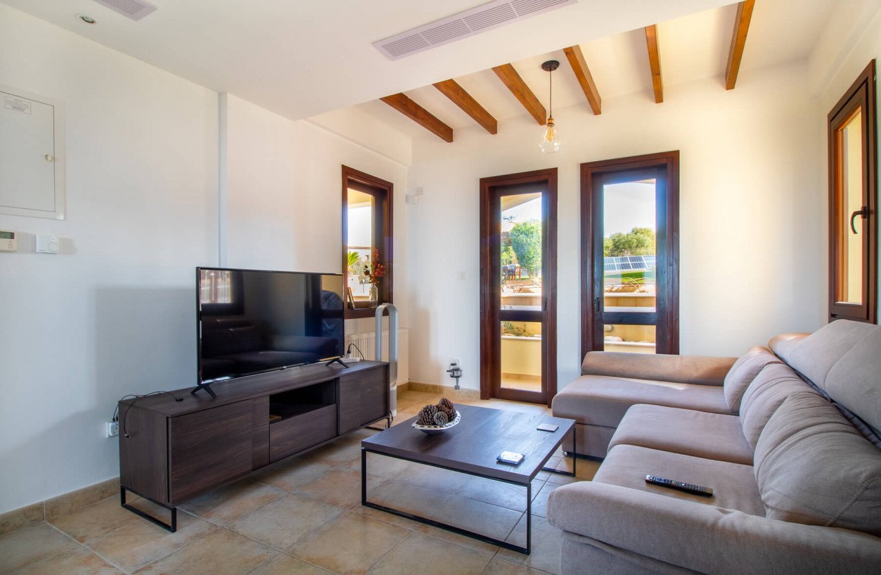 4 Bedrooms House / Villa in Aphrodite Hills, Paphos