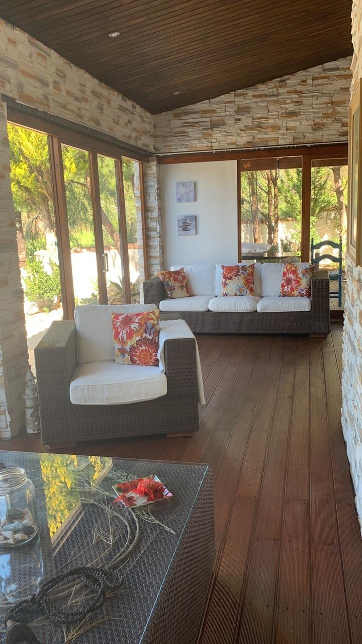 4 Bedrooms House / Villa in Lania, Limassol