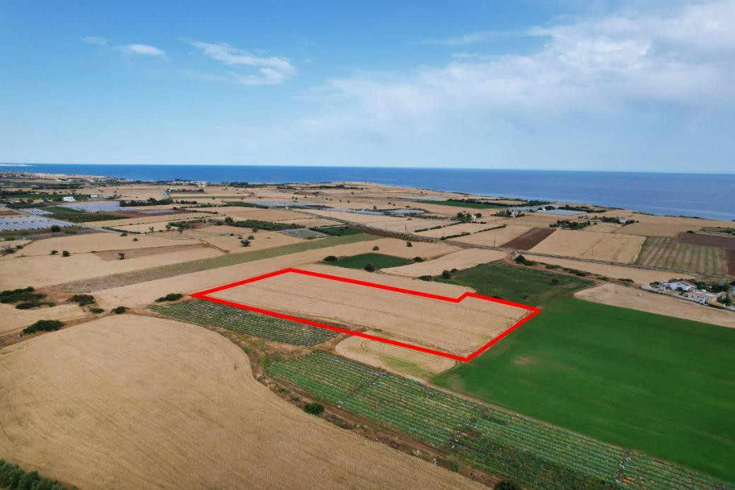 Land in Alaminos, Larnaca