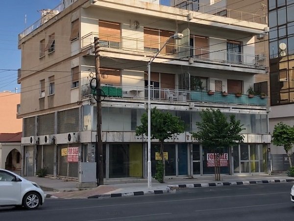 Building in Naafi, Limassol
