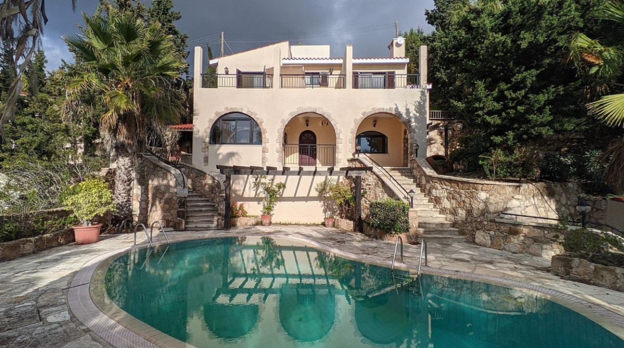 3 Bedrooms House / Villa in Tala, Paphos