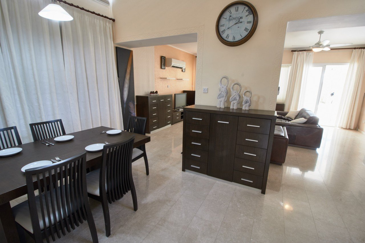 3 Bedrooms House / Villa in Coral Bay, Paphos