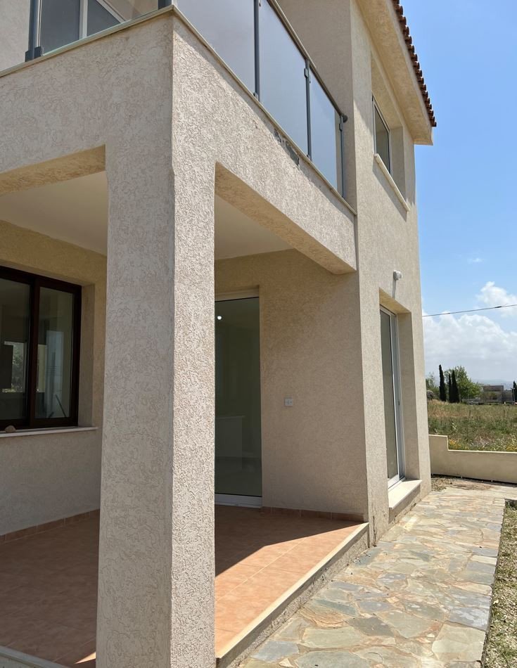 2 Bedrooms House / Villa in Coral Bay, Paphos