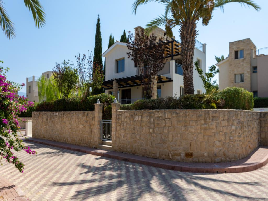 3 Bedrooms House / Villa in Polis, Paphos