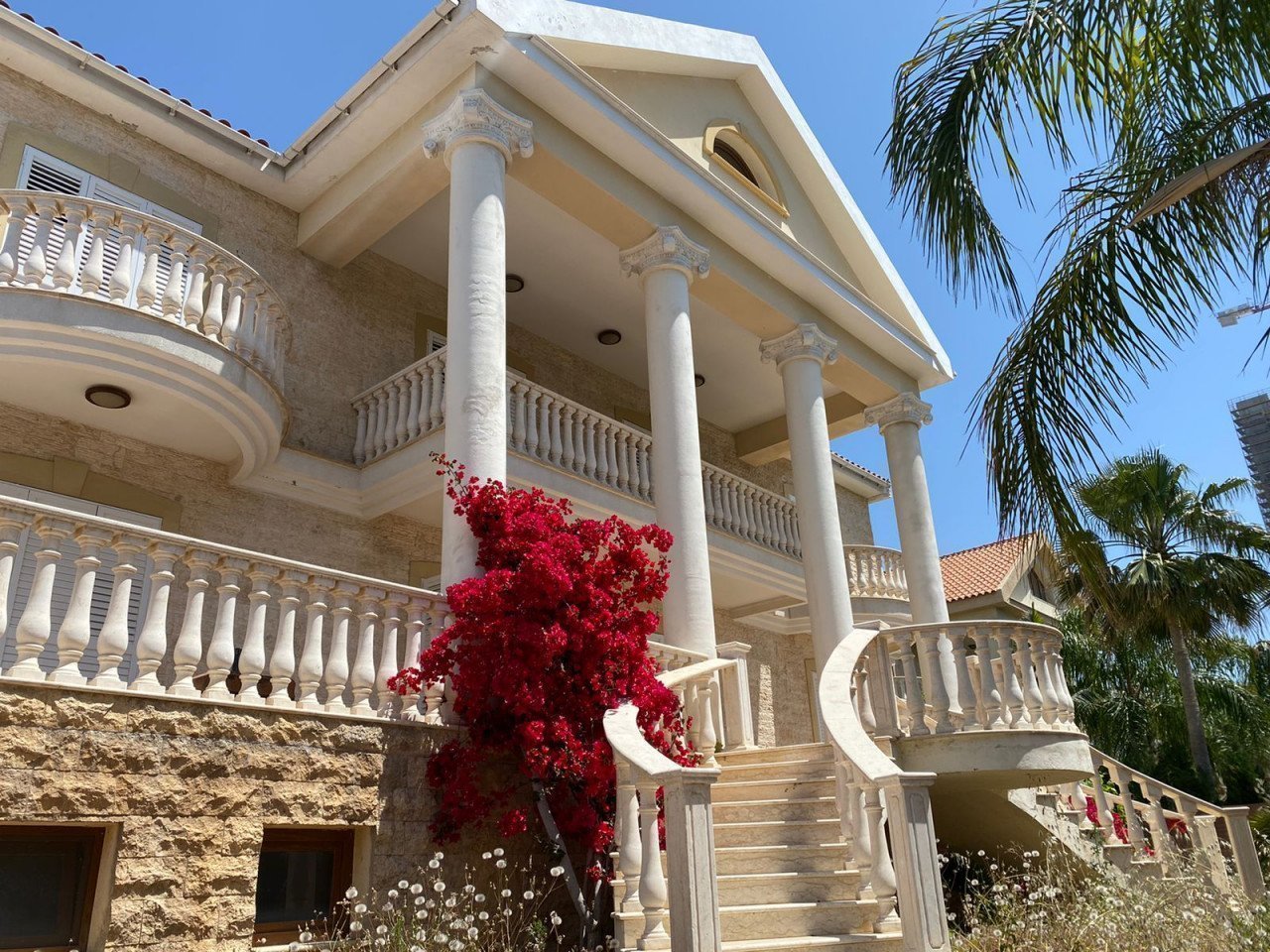 6 Bedrooms House / Villa in Amathus, Limassol