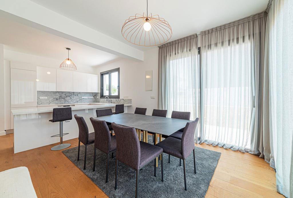 2 Bedrooms Apartment in Agios Tychonas, Limassol