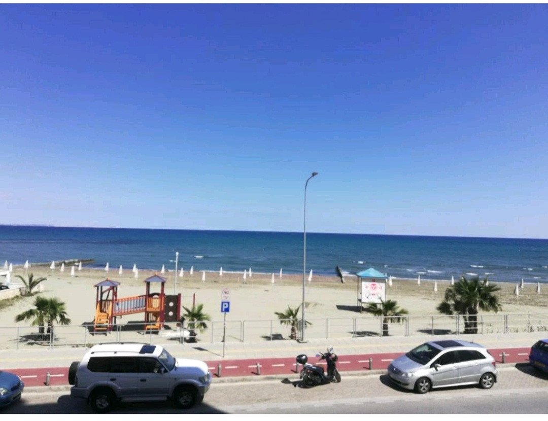 3 Bedrooms Apartment in Larnaca, Larnaca