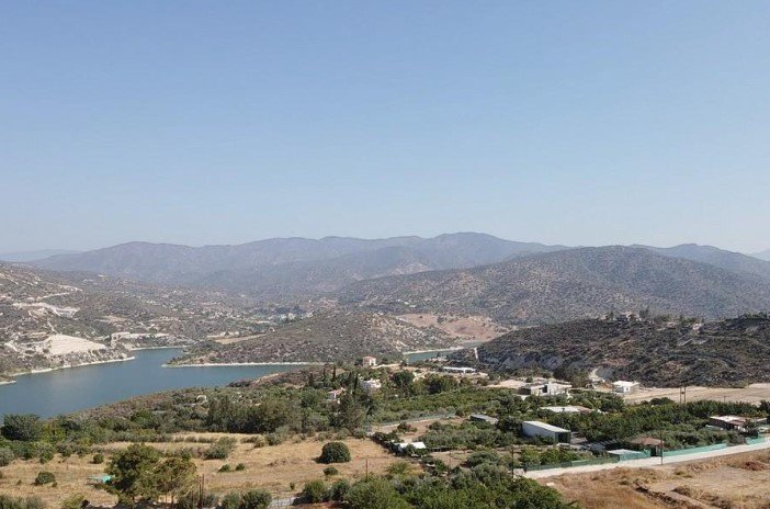 2 Bedrooms House / Villa in Foinikaria, Limassol