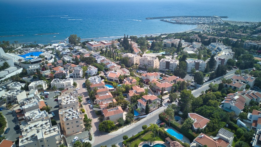 3 Bedrooms House / Villa in Pyrgos, Limassol