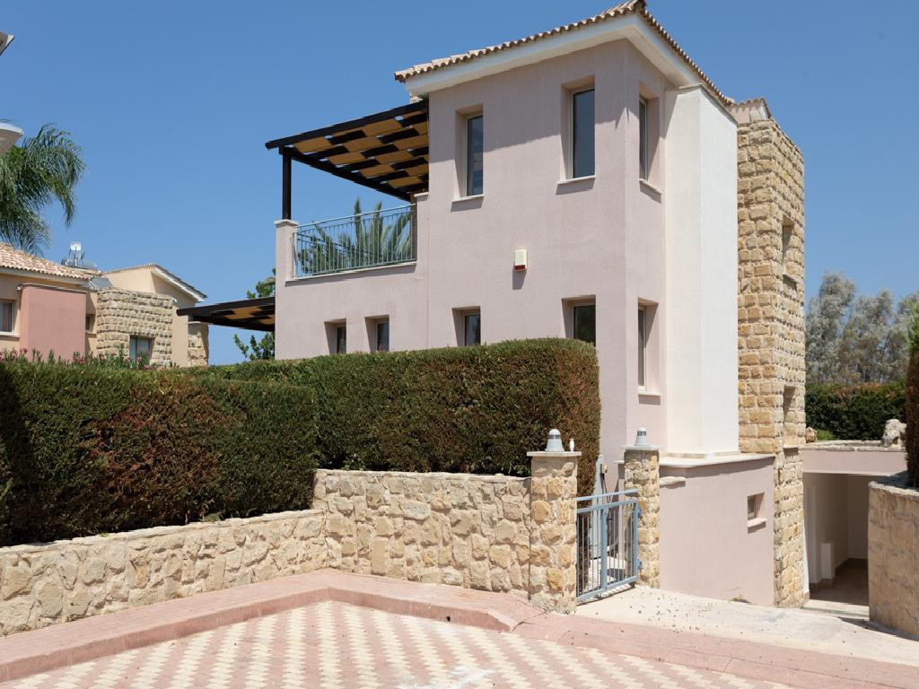 3 Bedrooms House / Villa in Polis, Paphos