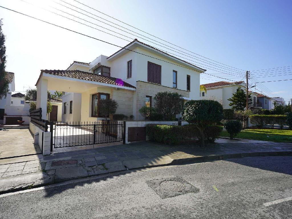5 Bedrooms House / Villa in Nicosia, Nicosia