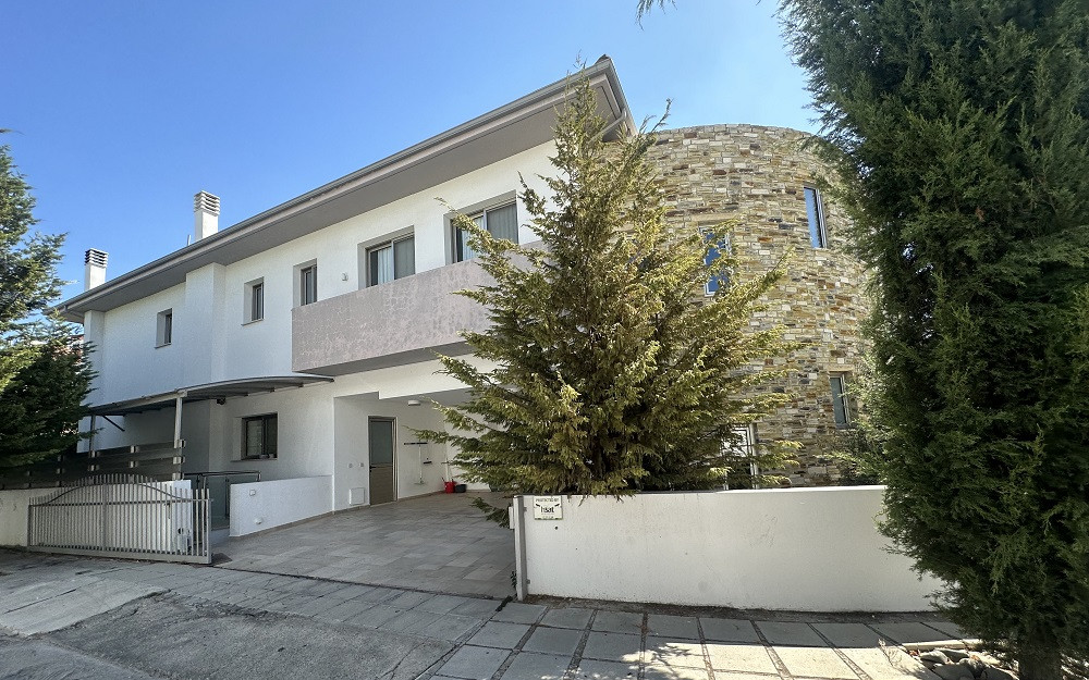 4 Bedrooms House / Villa in Nicosia, Nicosia