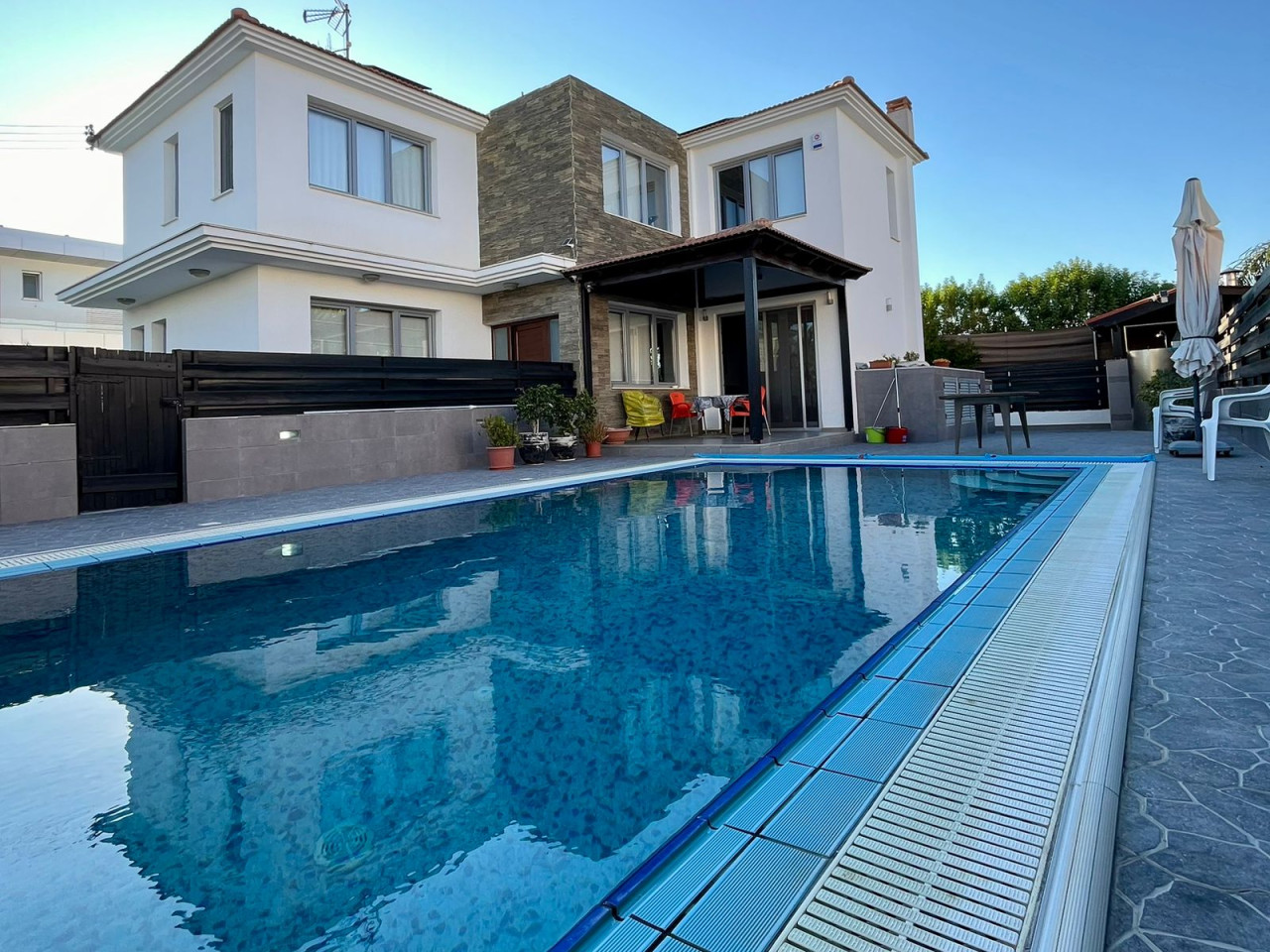 3 Bedrooms House / Villa in Latsia, Nicosia