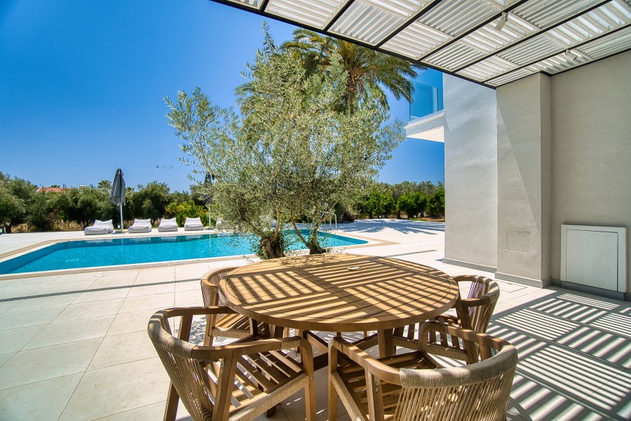 4 Bedrooms House / Villa in Peyia, Paphos