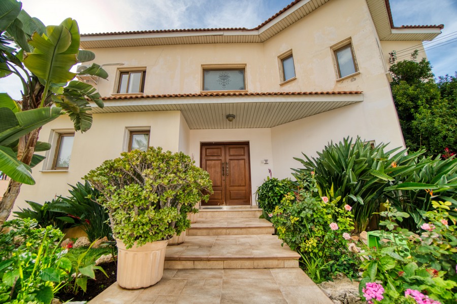 5 Bedrooms House / Villa in Konia, Paphos