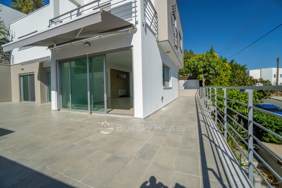 4 Bedrooms House / Villa in Germasogeia, Limassol